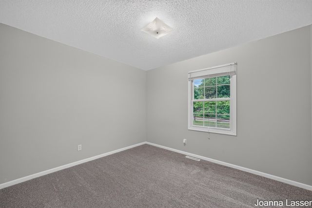 1518 E Mcmillan Road, Dalton Twp, MI 49445