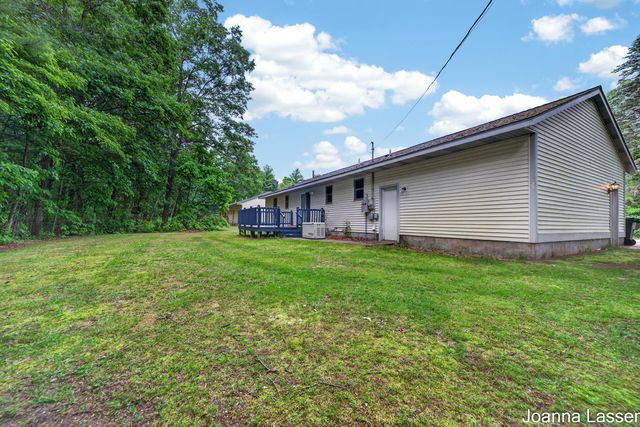 1518 E Mcmillan Road, Dalton Twp, MI 49445
