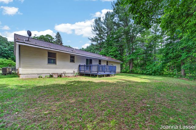 1518 E Mcmillan Road, Dalton Twp, MI 49445