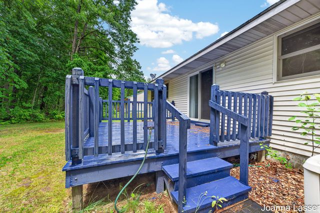 1518 E Mcmillan Road, Dalton Twp, MI 49445