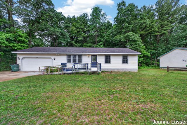 1518 E Mcmillan Road, Dalton Twp, MI 49445
