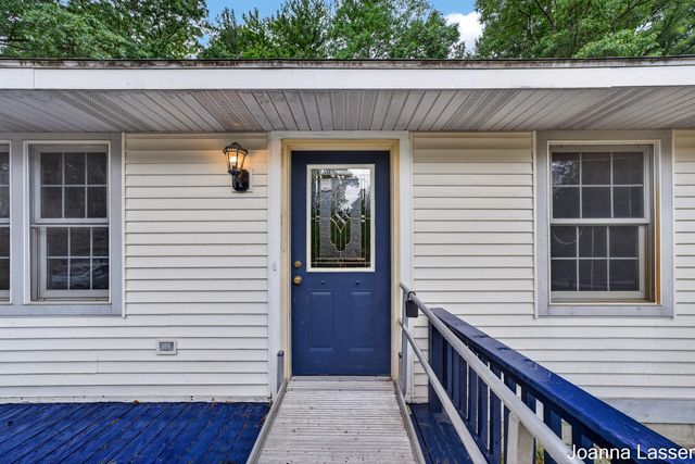 1518 E Mcmillan Road, Dalton Twp, MI 49445