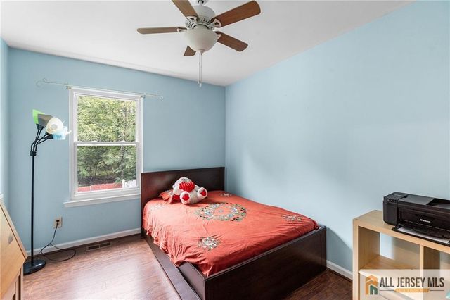 92 Woodbury Road, Edison, NJ 08820