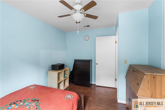 92 Woodbury Road, Edison, NJ 08820