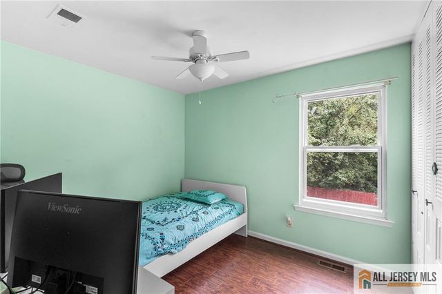 92 Woodbury Road, Edison, NJ 08820