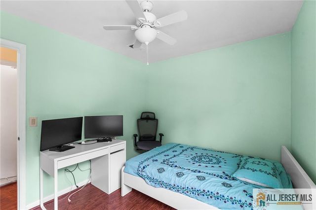 92 Woodbury Road, Edison, NJ 08820