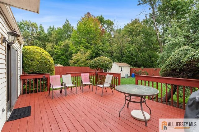 92 Woodbury Road, Edison, NJ 08820