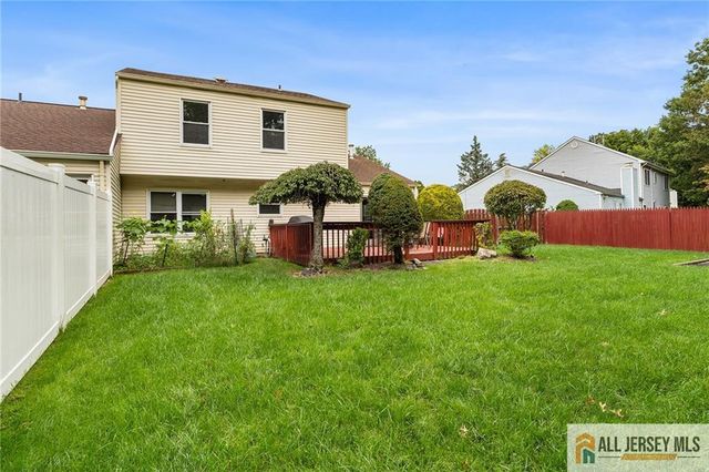 92 Woodbury Road, Edison, NJ 08820