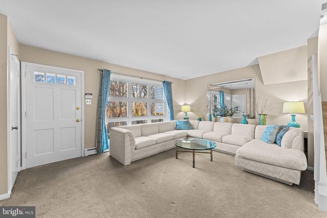 411 GREYHORSE RD, Willow Grove, PA 19090