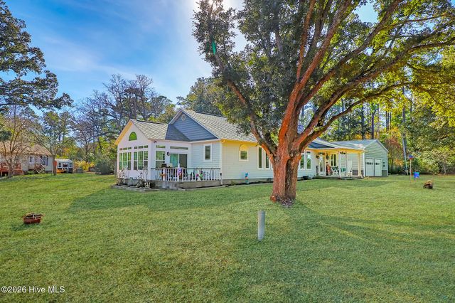 203 George Taylor Road, Newport, NC 28570