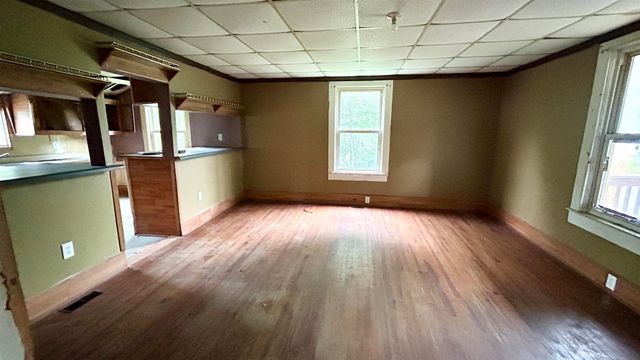 501 E Robinson Street, Gaffney, SC 29340