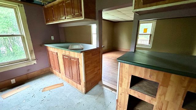 501 E Robinson Street, Gaffney, SC 29340