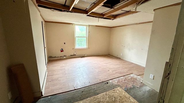 501 E Robinson Street, Gaffney, SC 29340