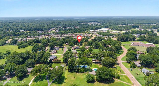 1835 Tara Drive, Hernando, MS 38632