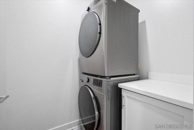 11026 Eka Way, San Diego, CA 92126