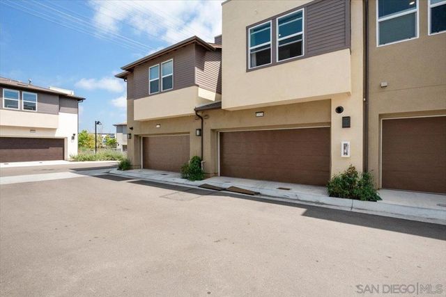 11026 Eka Way, San Diego, CA 92126