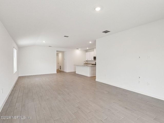 7369 EVERETT FOREST Drive, Jacksonville, FL 32219