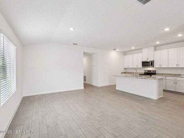 7369 EVERETT FOREST Drive, Jacksonville, FL 32219