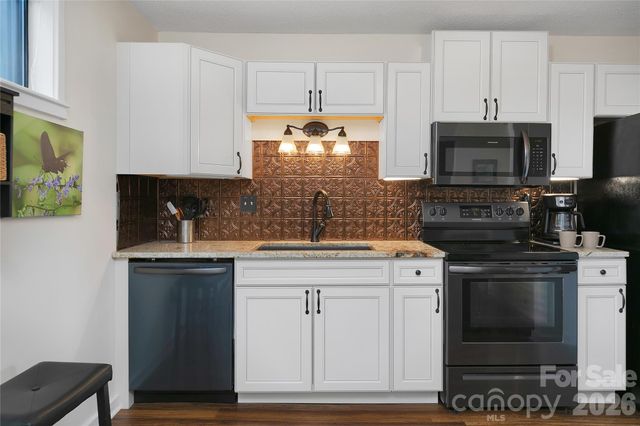 264 Tinequa Drive, Brevard, NC 28712