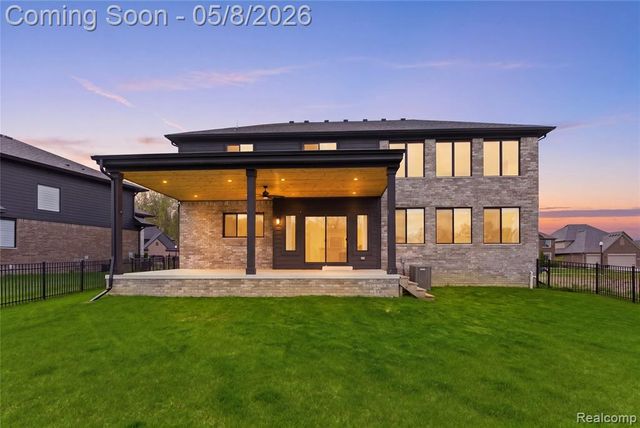 56056 Barnes Court, Macomb, MI 48042