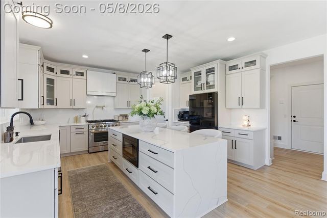 56056 Barnes Court, Macomb, MI 48042