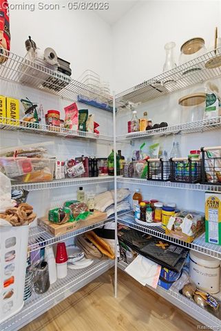 56056 Barnes Court, Macomb, MI 48042