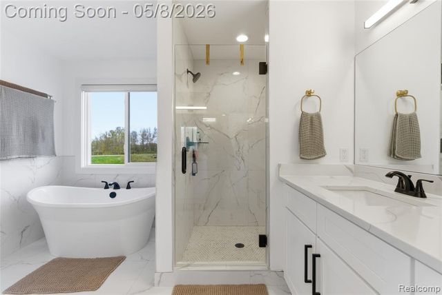 56056 Barnes Court, Macomb, MI 48042