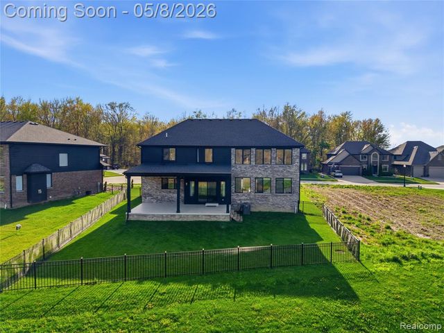 56056 Barnes Court, Macomb, MI 48042