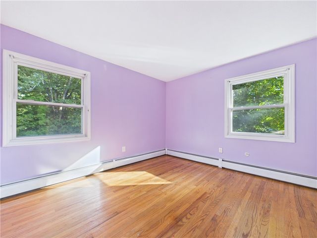 11 Winsor Park Way, Glocester, RI 02857