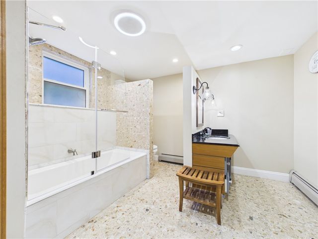 11 Winsor Park Way, Glocester, RI 02857