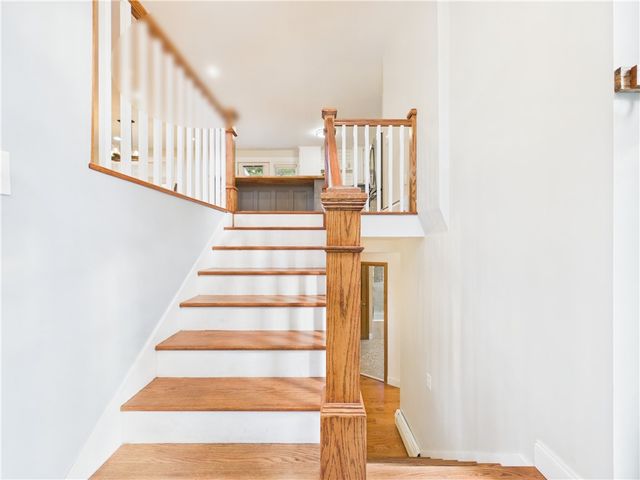 11 Winsor Park Way, Glocester, RI 02857