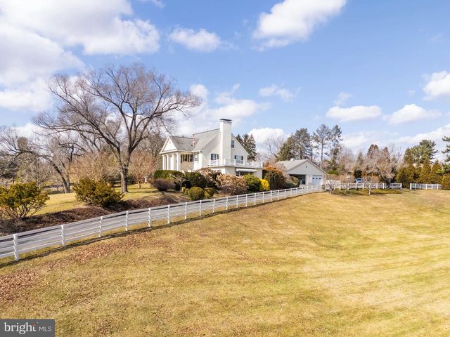 100 COUNTRY CLUB CIR, Winchester, VA 22602
