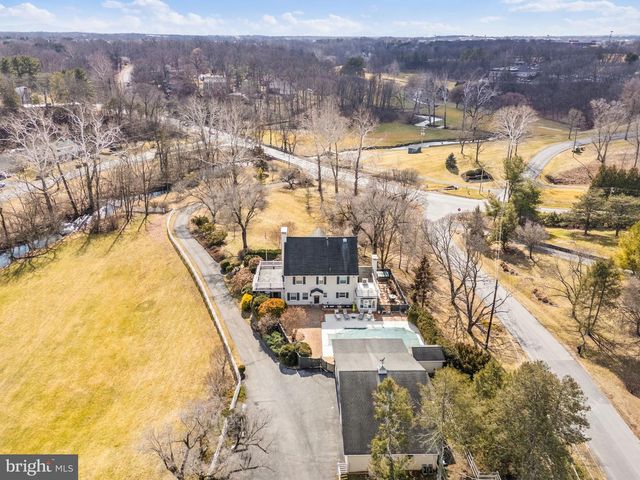 100 COUNTRY CLUB CIR, Winchester, VA 22602