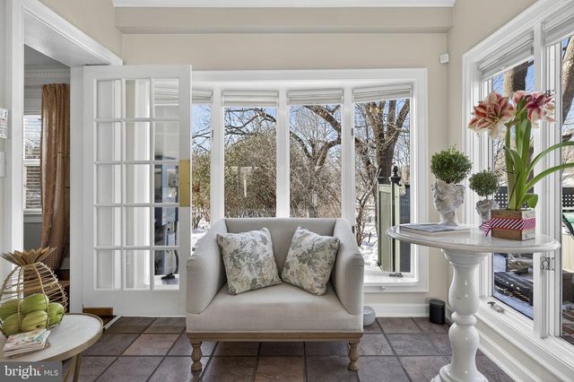 100 COUNTRY CLUB CIR, Winchester, VA 22602