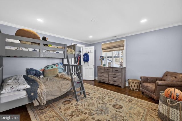 100 COUNTRY CLUB CIR, Winchester, VA 22602