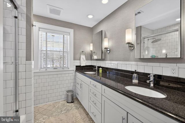 100 COUNTRY CLUB CIR, Winchester, VA 22602