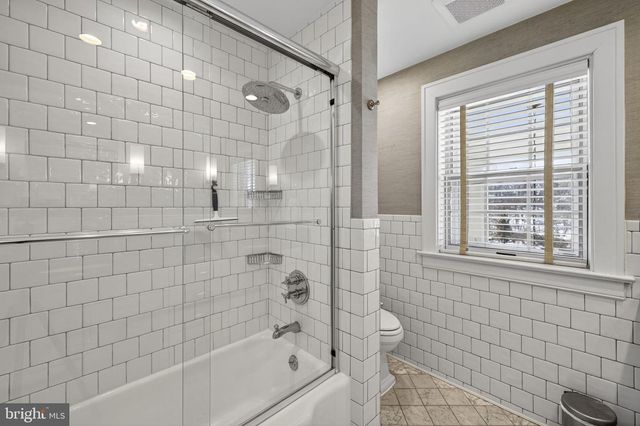 100 COUNTRY CLUB CIR, Winchester, VA 22602