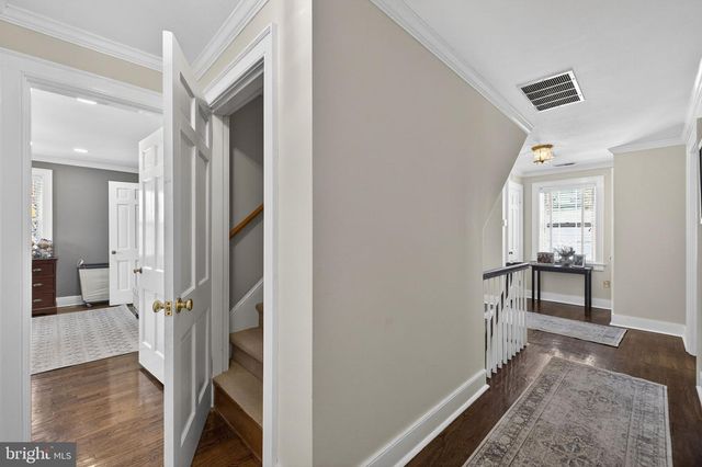 100 COUNTRY CLUB CIR, Winchester, VA 22602