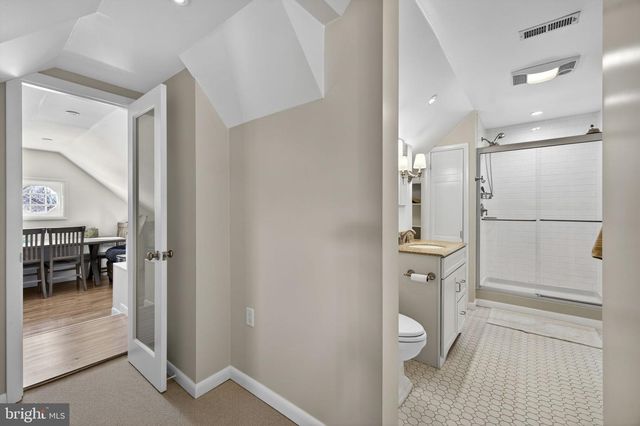 100 COUNTRY CLUB CIR, Winchester, VA 22602