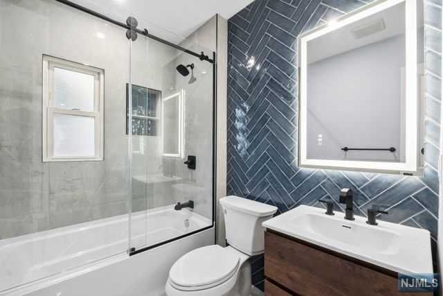 0-153 Tunbridge Road, Fair Lawn, NJ 07410