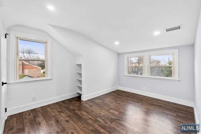 0-153 Tunbridge Road, Fair Lawn, NJ 07410