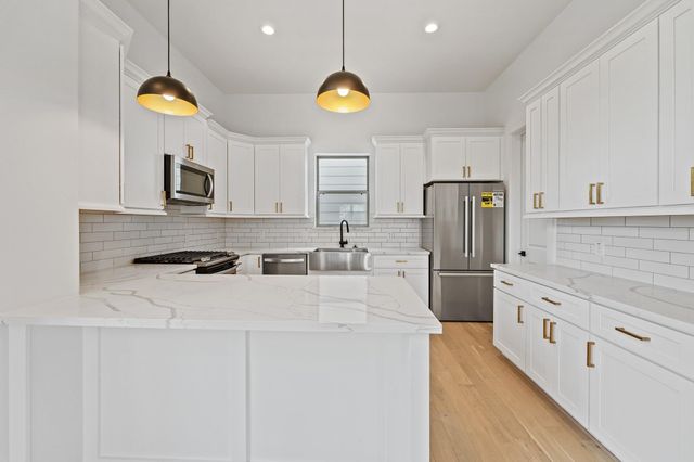 1108 Brooks Street, Houston, TX 77009