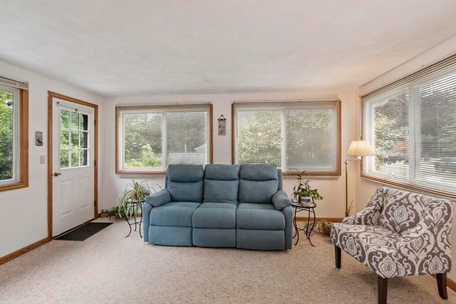 7 Susan Dr, North Reading, MA 01864