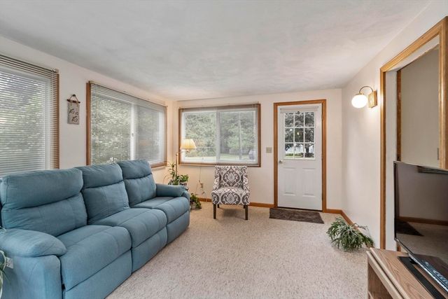 7 Susan Dr, North Reading, MA 01864