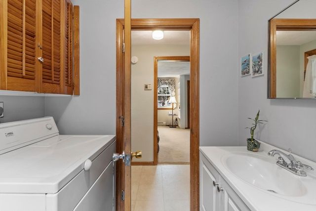 7 Susan Dr, North Reading, MA 01864