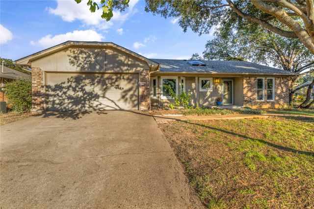 3511 Elgenwood Trail, Arlington, TX 76015