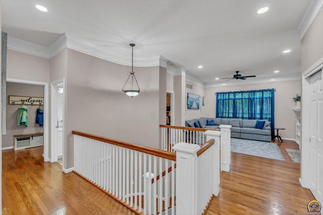 4513 SW Moundview DR, Topeka, KS 66610
