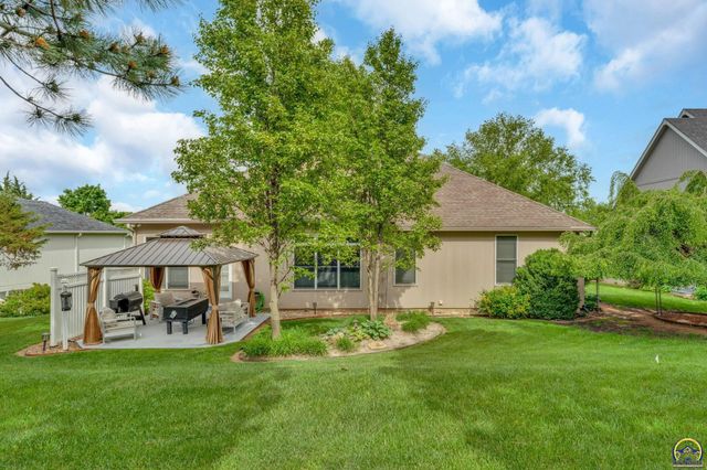 4513 SW Moundview DR, Topeka, KS 66610