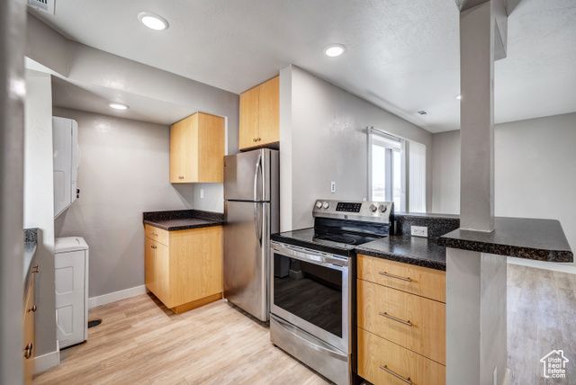 800 W HIGHWAY DR, Wellington, UT 84542