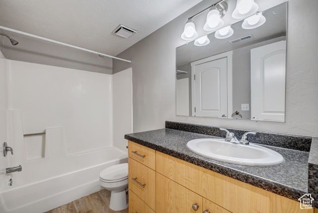 800 W HIGHWAY DR, Wellington, UT 84542